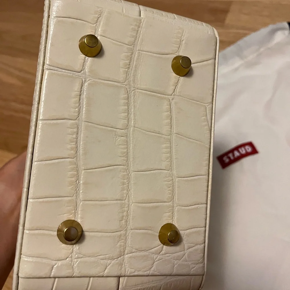 STAUD Kenny Cream Crocodile-Embossed Mini Bag - Picture 5 of 5